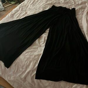 Women’s black bellbottoms wide leg pants
